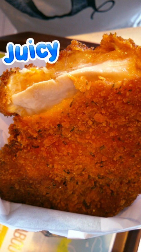 Succulent chicken cutlet with moreish tom yum seasoning #dontsayibojio
