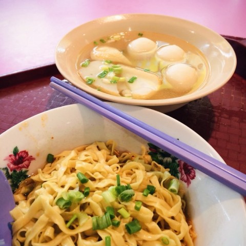 $2.50 bowl of good boing boing noodles! 