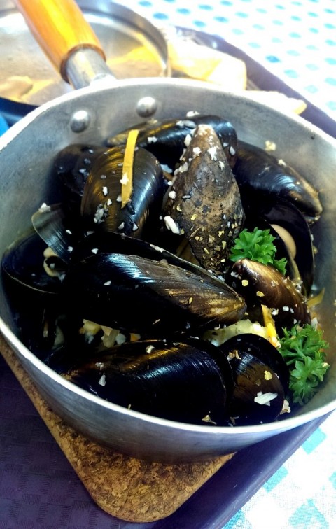 So good and the mussels and white wine broth was so tasty!