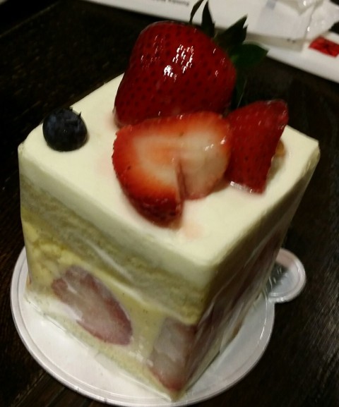nice cake for a friend birthday 🎂