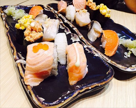 Who don't like sushi??? 