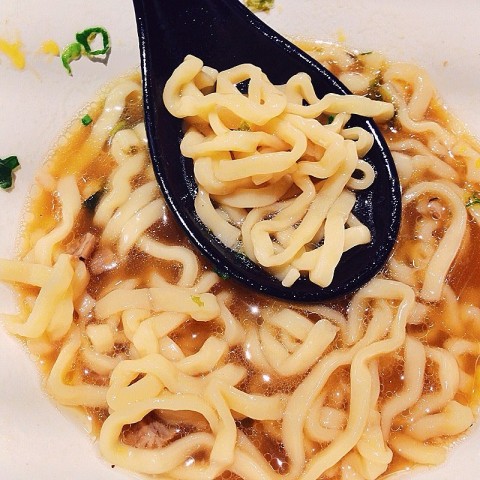 Close up on the thick springy noodles!