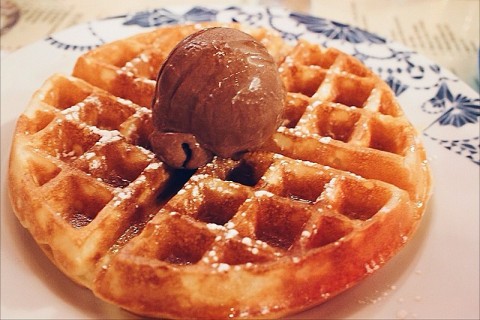 Waffle's not bad! Goes well with the sweet maple sauce. 