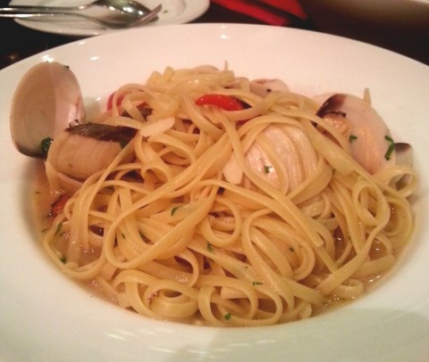 the pasta was better than the pizza. this rendition of vongole is good