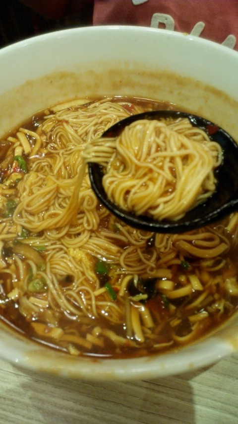 spicy and sour... not really my type of broth