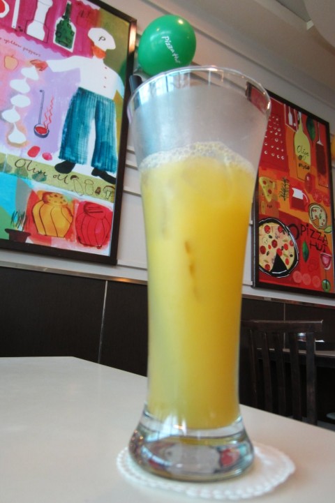 a sunny sweetness of mango... puree.
