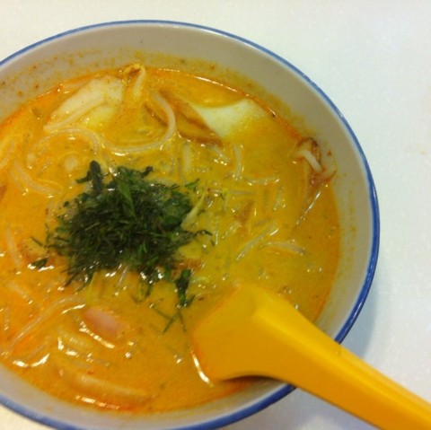 Mmmm sinful yet delicious bowl of laksa! Irresistable! 