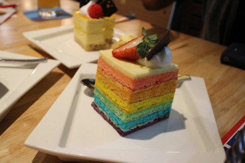 Pretty decent rainbow cake. 