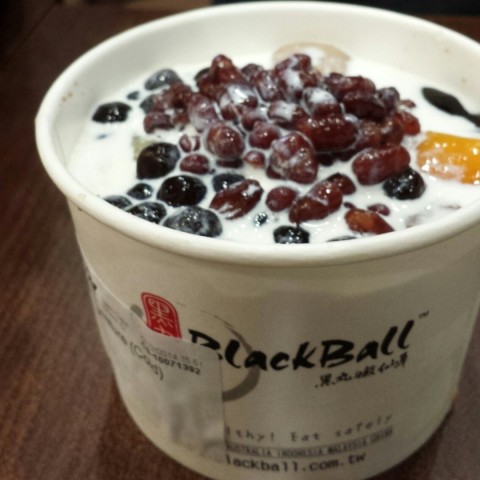 Sweet red bean, Chewy sweet potato, Chewy pearl and Cooling grass jelly.