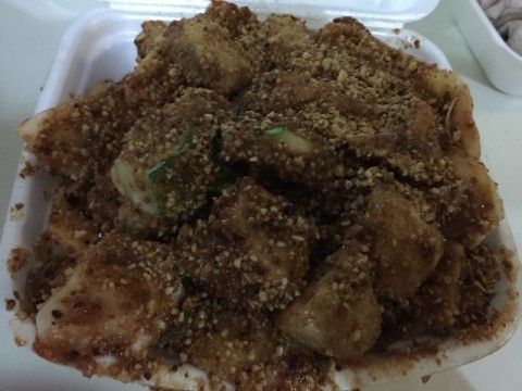 The rojak is also not so bad. Kudos to this Chinese lady for mastering our local food.