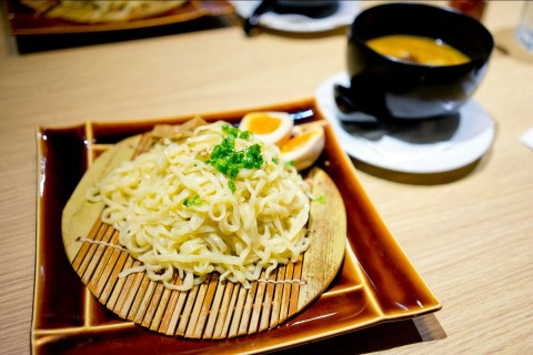 I found a new love in ramen with this. Rich soup made of dried sardine becomes an addictive noodle dip.