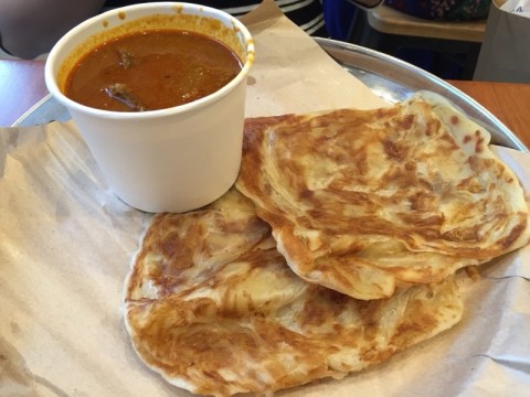 Prata is not so fantastic but the curry mutton is delicious.