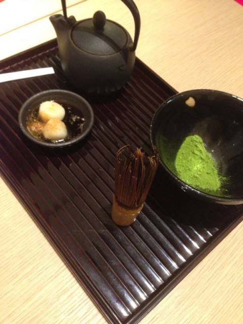 Like the green tea here and the environment. Wish I am in Kyoto...