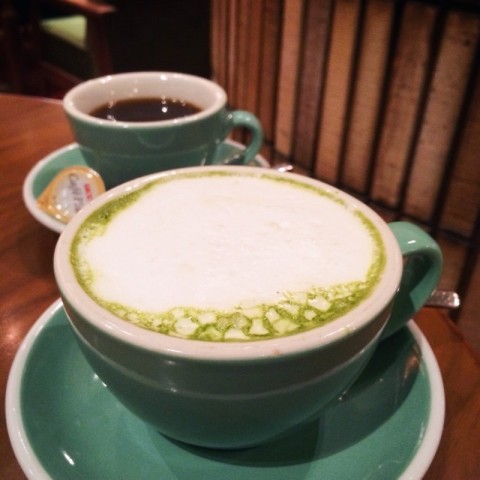 Thick and fully of matcha. Nice! 