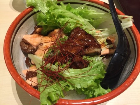 Very delicious Donburi, bursting with flavors and tender beef and foie gras.
