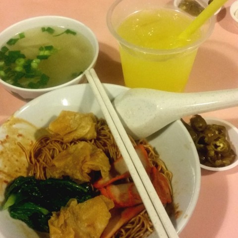 At $3.90 for a drink and bowl of noodles, portion is good for me!!
