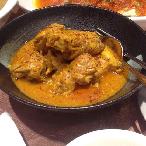 The dish is seriously hot and spicy. It lives up to its name "devil curry".