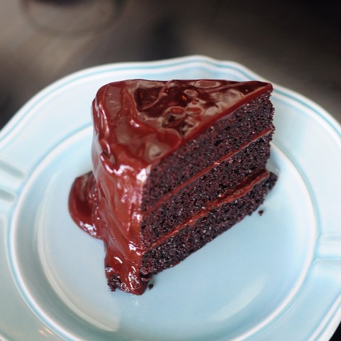 Chocolate fudge cake that melts in your mouth