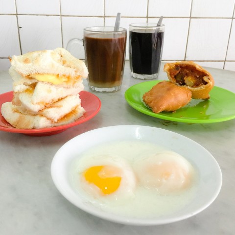 Kopi & Kopi O $1.70 Eggs & Toast $2.20 Muslim Kalipok $1.00