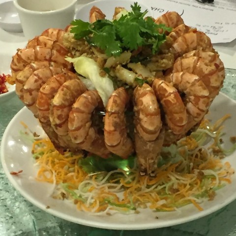 Very well fried prawns but a bit more salted egg will make it an excellent dish 