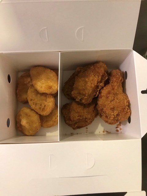 6 pcs. of Nugget and 4 pcs. of Wing